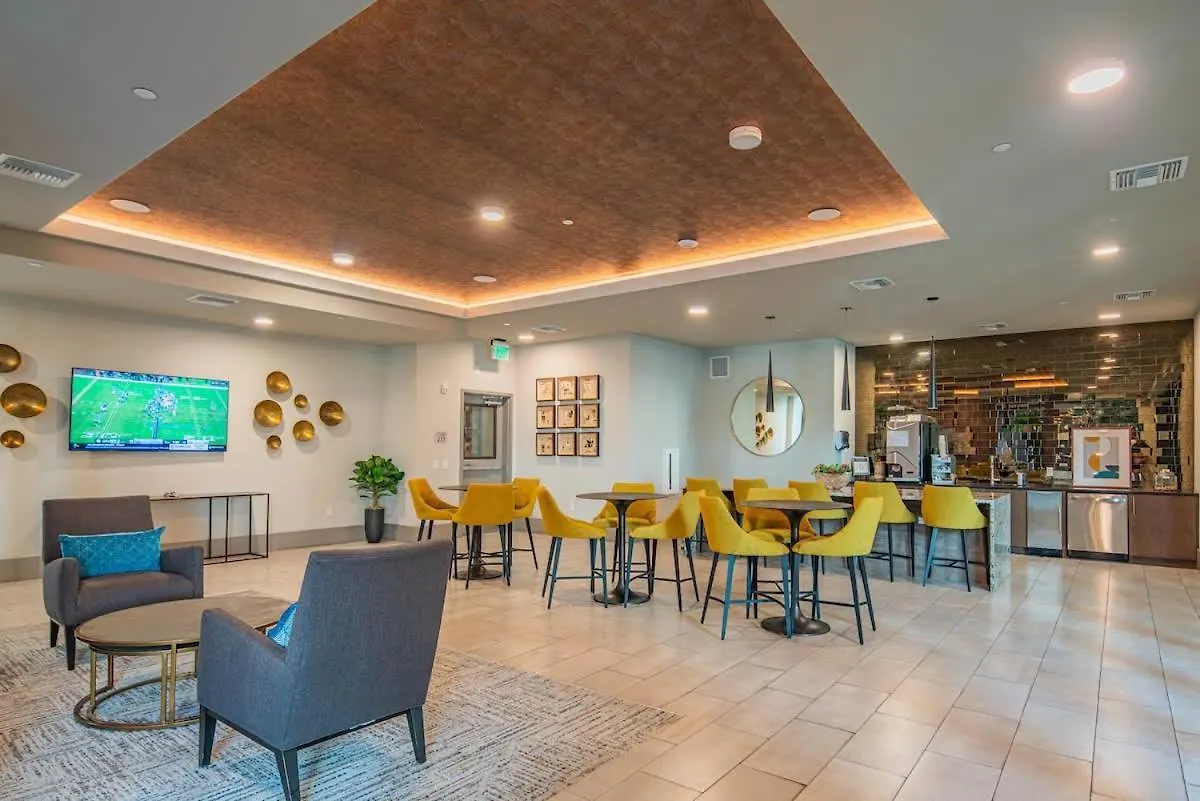Serene 1Br Kierland Commons, Tpc Golf, Pool, Gym, W-D Scottsdale